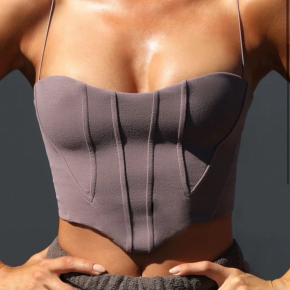Contour corset